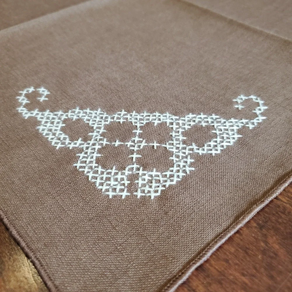 6 Vintage Hand Sewn‎ & Embroidered Linen Napkins